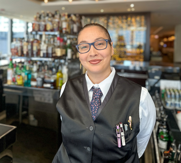 Joy Rivas, lead mixologist at Travelle Bar in Chicago